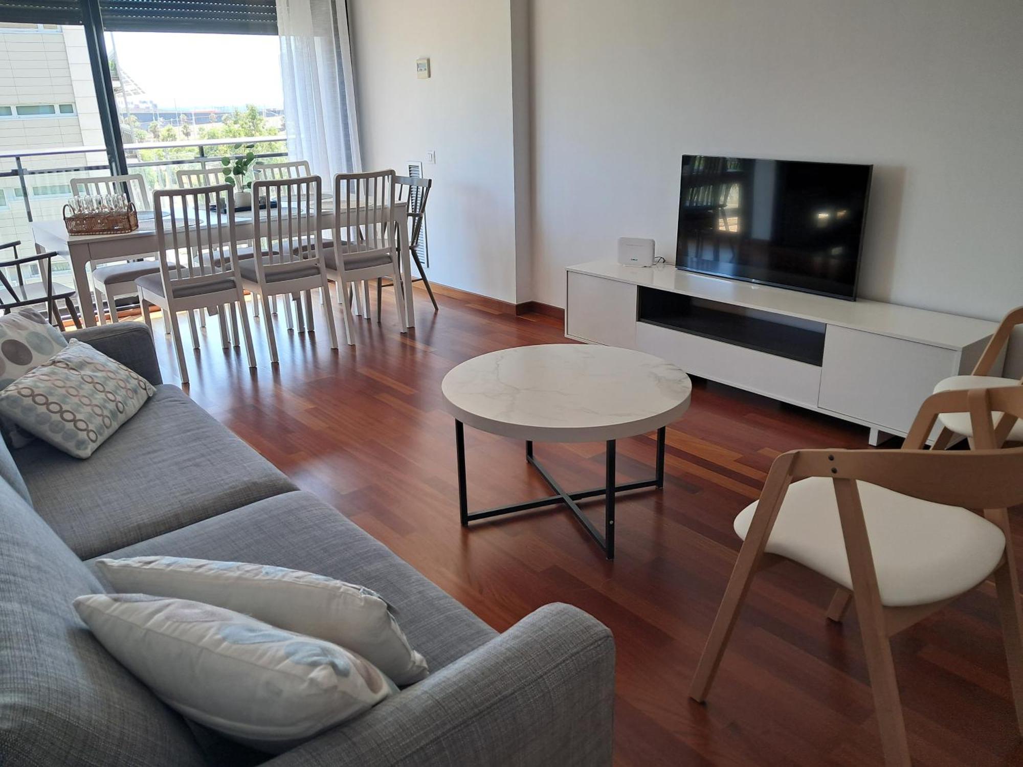 Modern Apartment, With Parking, Close To The Beach!! Sant Adria de Besos Εξωτερικό φωτογραφία