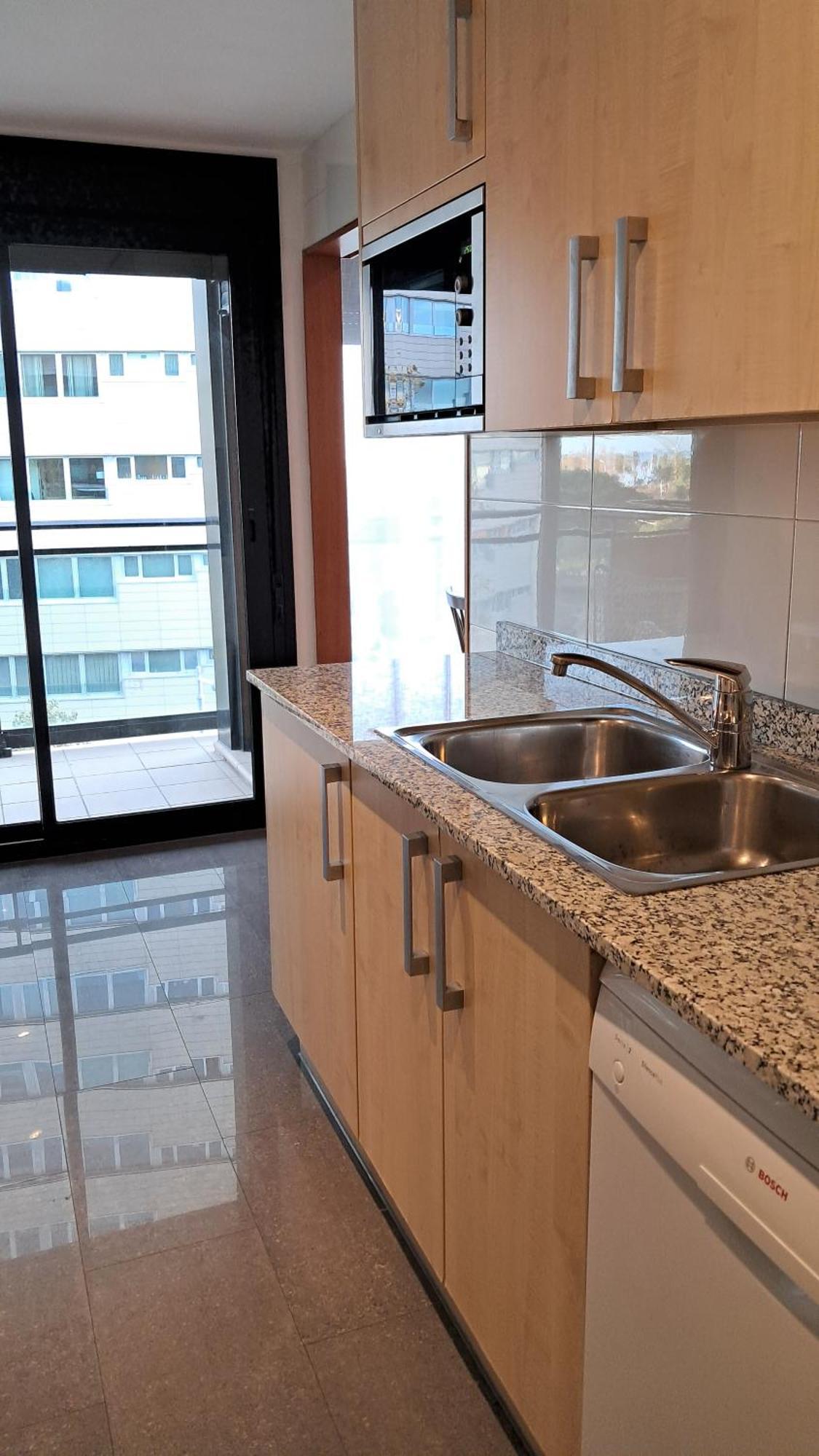 Modern Apartment, With Parking, Close To The Beach!! Sant Adria de Besos Εξωτερικό φωτογραφία