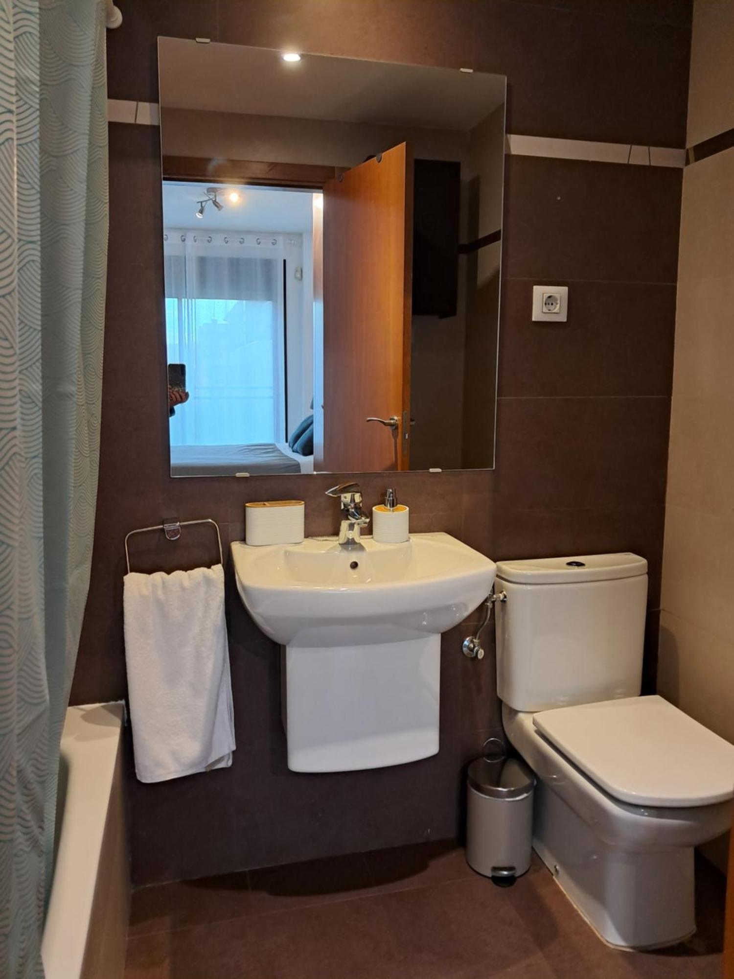 Modern Apartment, With Parking, Close To The Beach!! Sant Adria de Besos Εξωτερικό φωτογραφία